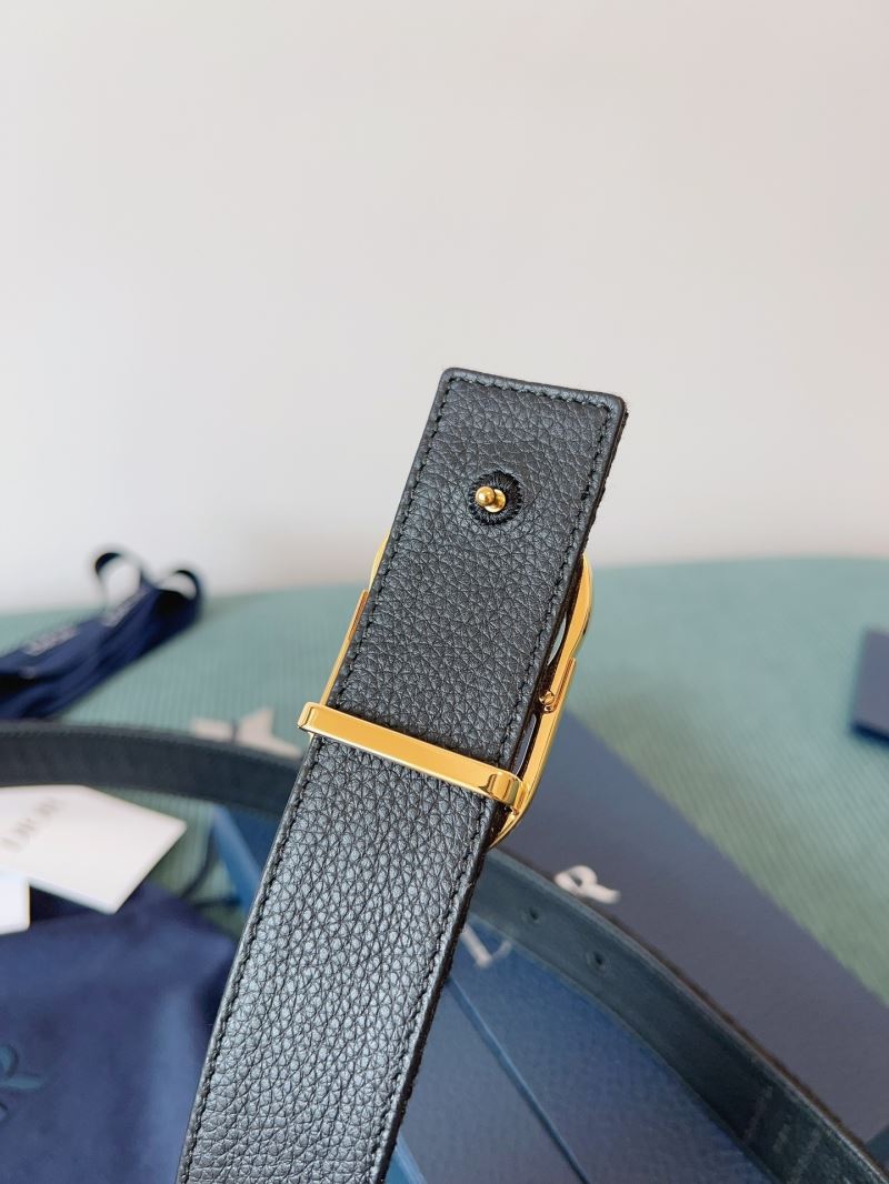 chr1st1an D10r belts